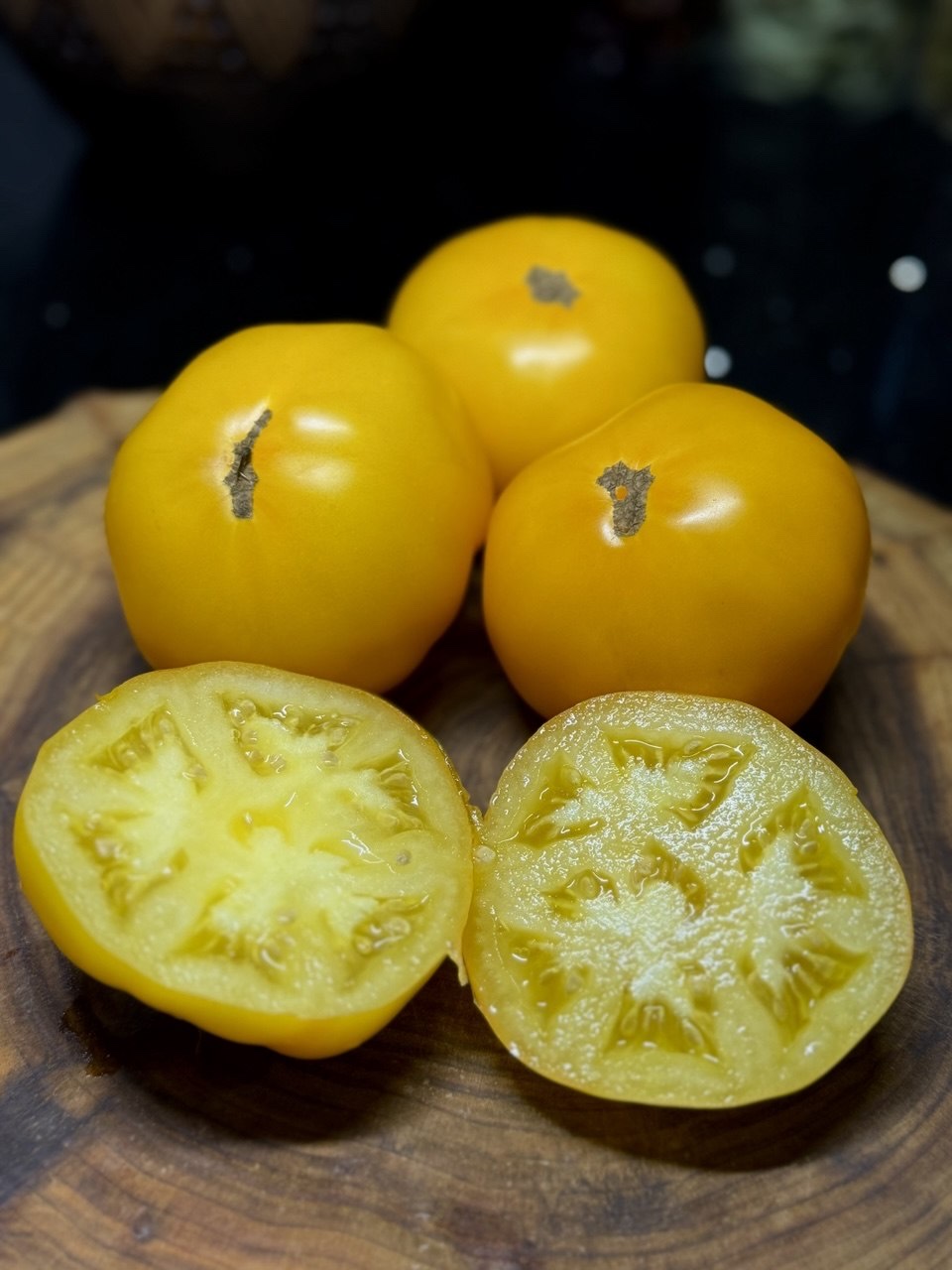 Томат «Гном New Big Orange»